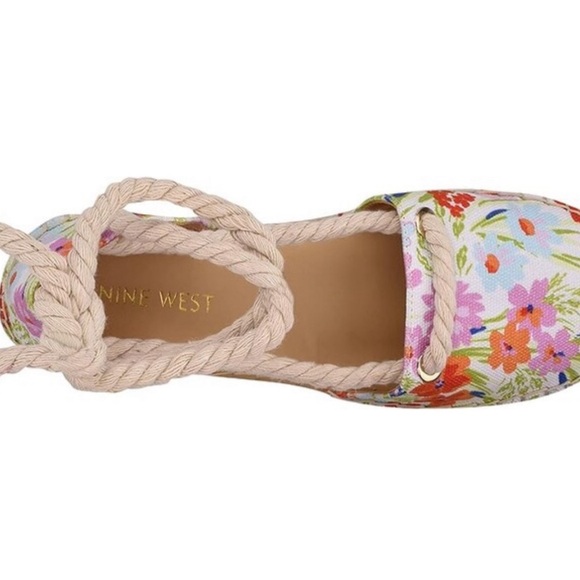 Nine West MEAKS7, Size 8, very cute sandal for any occasion. - Picture 4 of 6